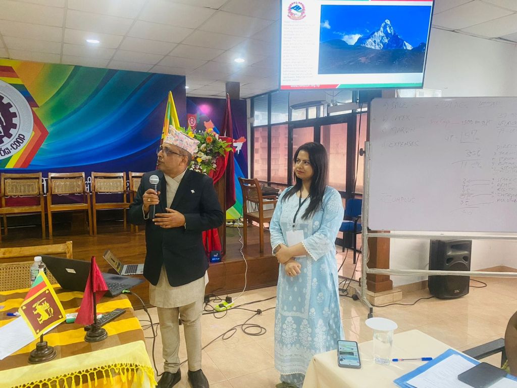 सार्क राष्ट्रका सहकारीकर्मीहरुबीच नेपालको सहकारी अभियान र नेफ्स्कूनको परिचर्चा 